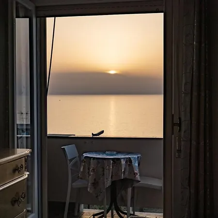 Residenza Luce Sul Mare *