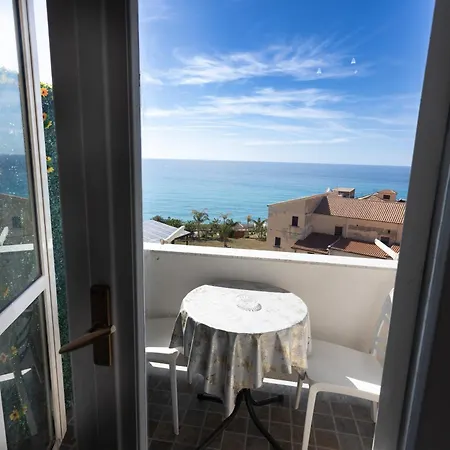 Residenza Luce Sul Mare 特罗佩阿