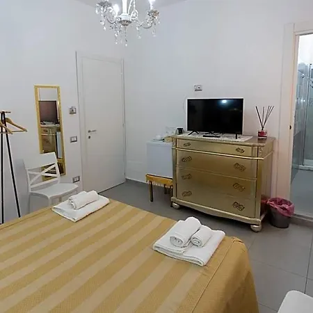 Residenza Luce Sul Mare 公寓式酒店 特罗佩阿