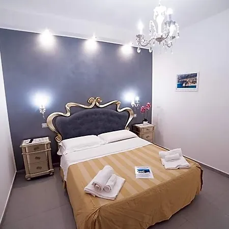 Residenza Luce Sul Mare 公寓式酒店 4*