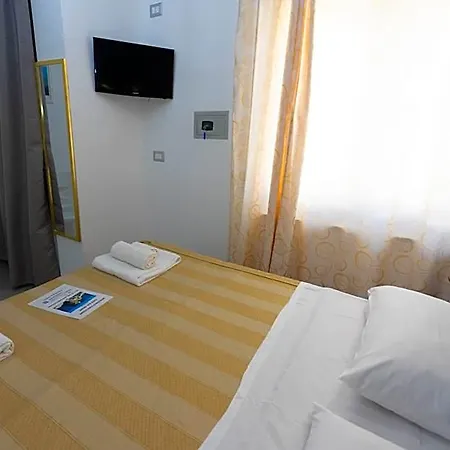 公寓式酒店 Residenza Luce Sul Mare 特罗佩阿